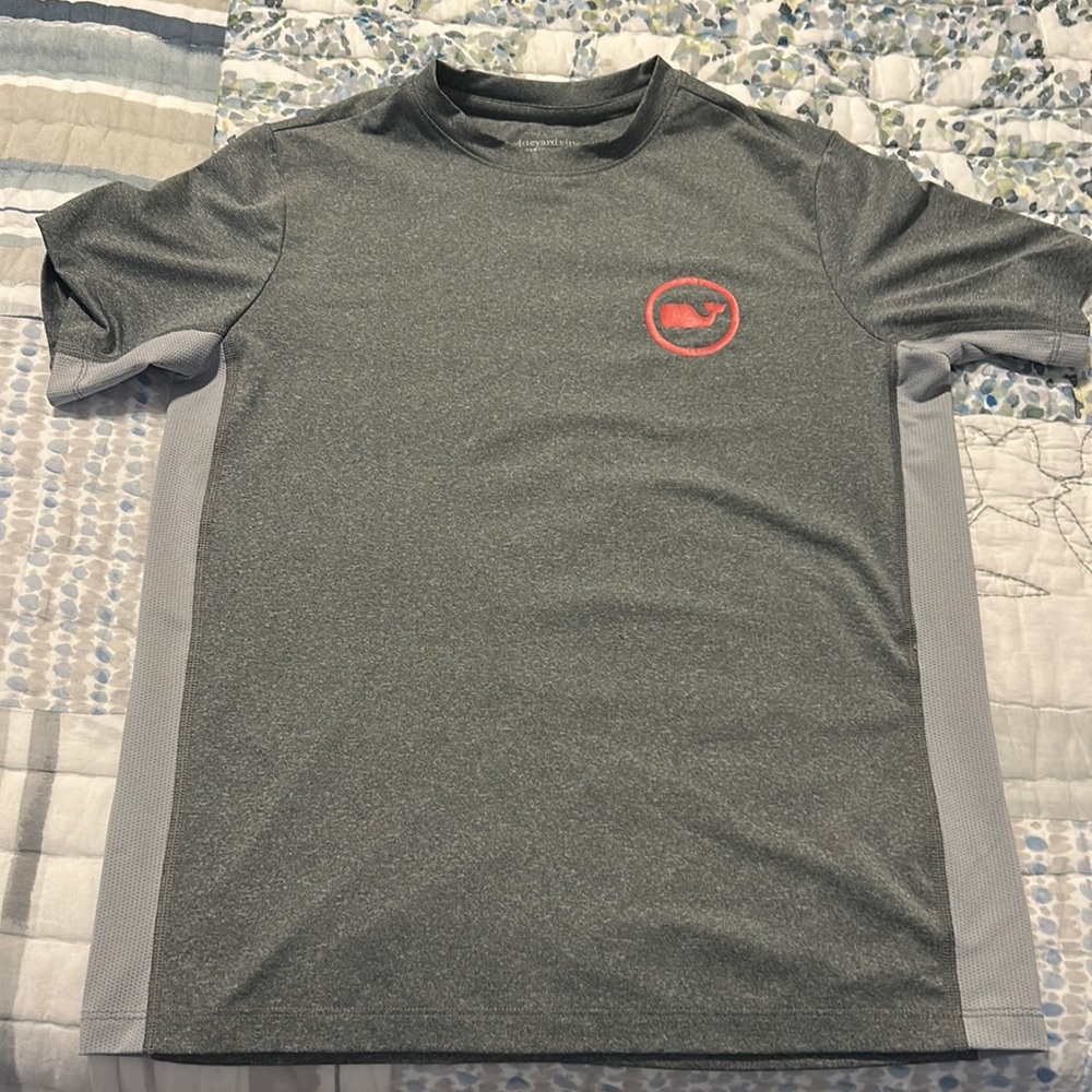 Vineyard Vines boys performance T-shirt